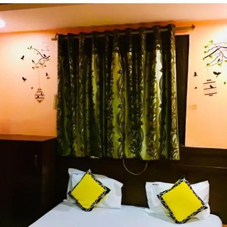 Hotel Hridey Inn Ню Делхи Екстериор снимка