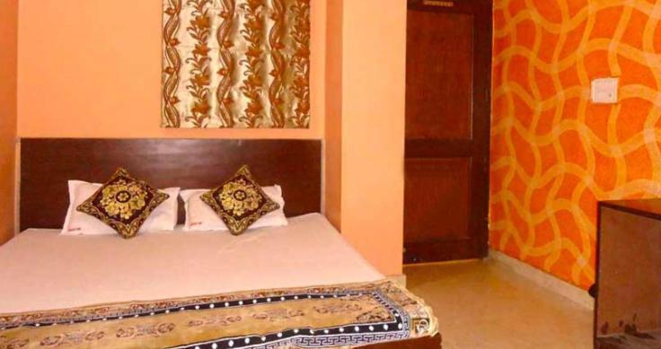 Hotel Hridey Inn Ню Делхи Екстериор снимка