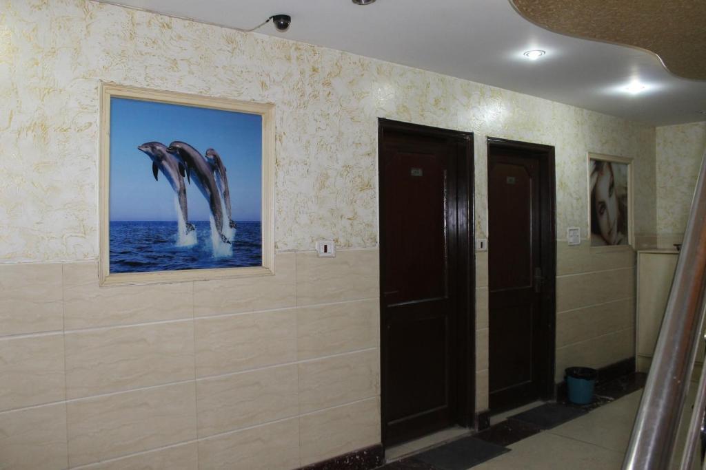 Hotel Hridey Inn Ню Делхи Екстериор снимка